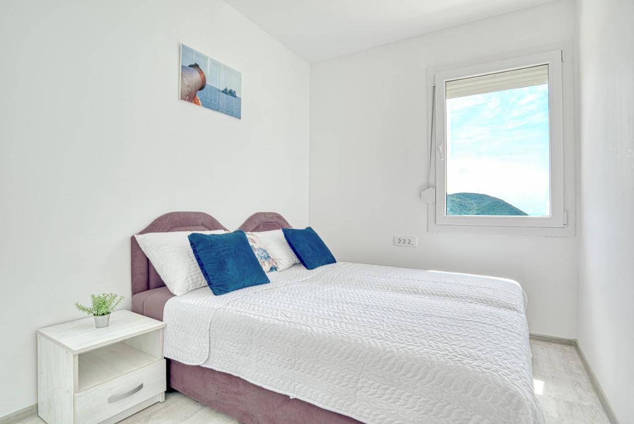 Two Bedroom House With Sea View Maj Buljarica Exteriér fotografie
