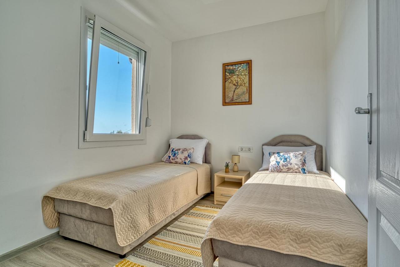 Two Bedroom House With Sea View Maj Buljarica Exteriér fotografie